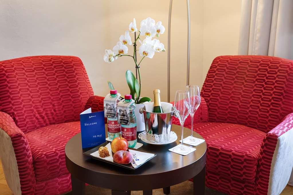 Radisson Blu Hotel Altstadt, Salzburgo Habitación foto